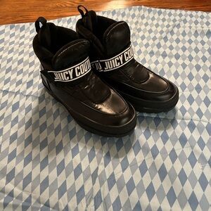 Juicy Couture Veronica puffy boots size 8